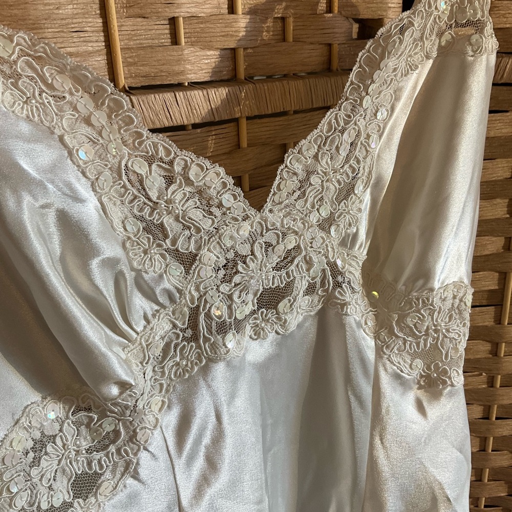 Vintage ‘98 Victoria’s Secret Lace Slip Dress - Picture 4 of 10